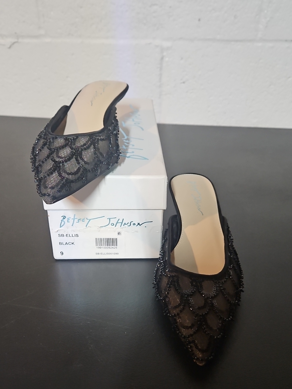 Betsey Johnson Black Beaded Scallop Pointed Mules